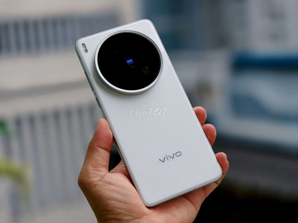 Vivo X200 Ultra 16/512 trắng pin 100 có giao lưu. Mua bán Điện thoại tại Quận 12 Tp Hồ Chí Minh được đăng bởi Đỗ Hậu Fb Dylan Đỗ hình 1