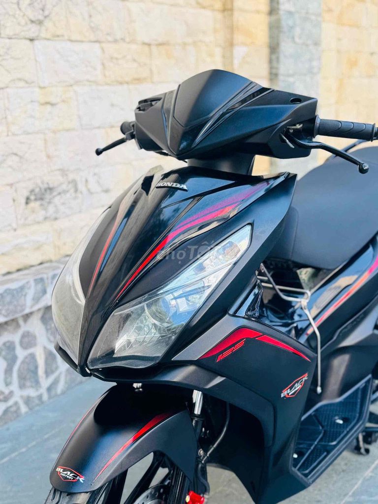 Airblade 125fi đen nhám cuối 2015 sơn máy zin 100%. Mua bán Xe máy tại Quận Cầu Giấy Hà Nội được đăng bởi nguyễn bích thuỷ hình 16