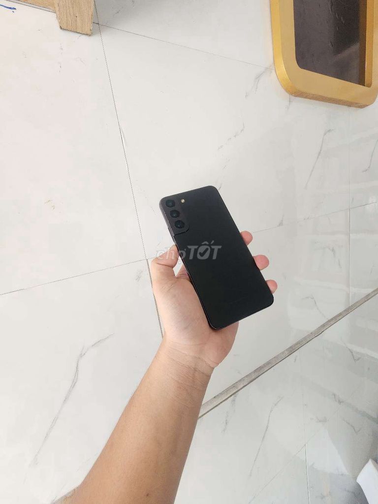 Samsung Galaxy S22 Plus. Mua bán Điện thoại tại Quận Ninh Kiều Cần Thơ được đăng bởi dienthoaitot Thu điện thoại cũ hư giá cao hình 2