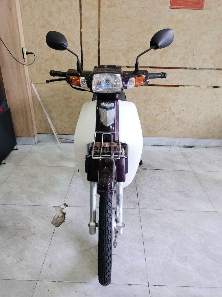 Honda Super Dream 100 2013, сладкий автомобиль Зин Нгуен