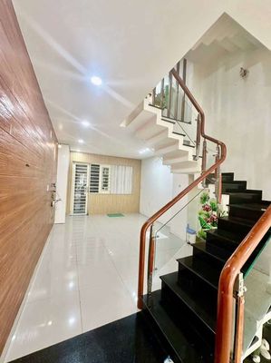 NHÀ DT4*13M,5LAU,5PN,SÂN THƯỢNG,KDC ĐỒNG BỘ HẼM NHỰA OTO,CÓ 3 MÁY LẠNH