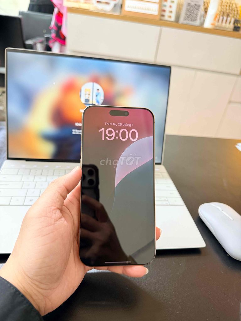 Apple iPhone 16 Pro Max 256GB Vàng. Mua bán Điện thoại tại Quận Hồng Bàng Hải Phòng được đăng bởi QUANG ANH hình 1