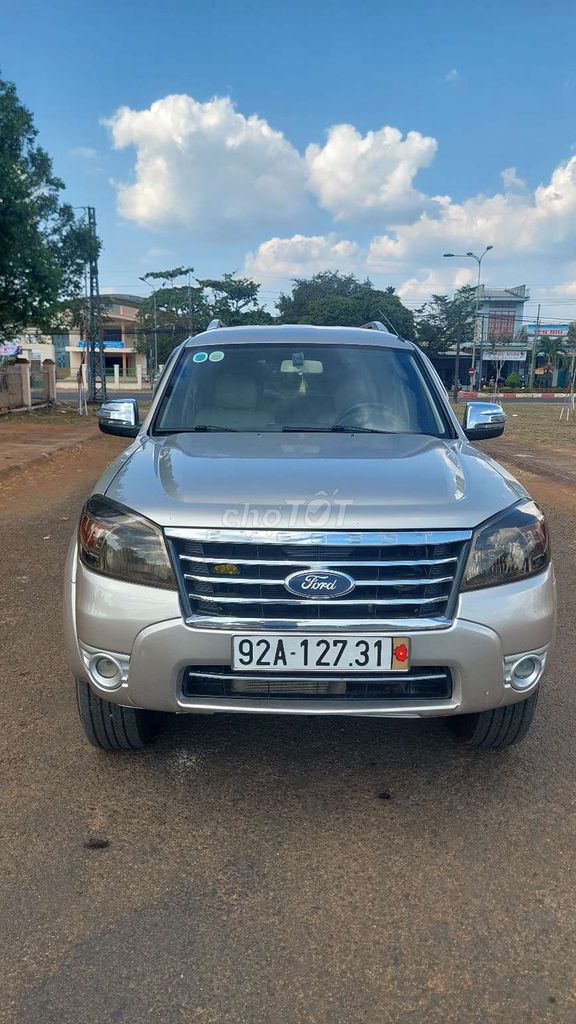 Ford Everest 2010 2.5L 4x2 MT xe gia lai