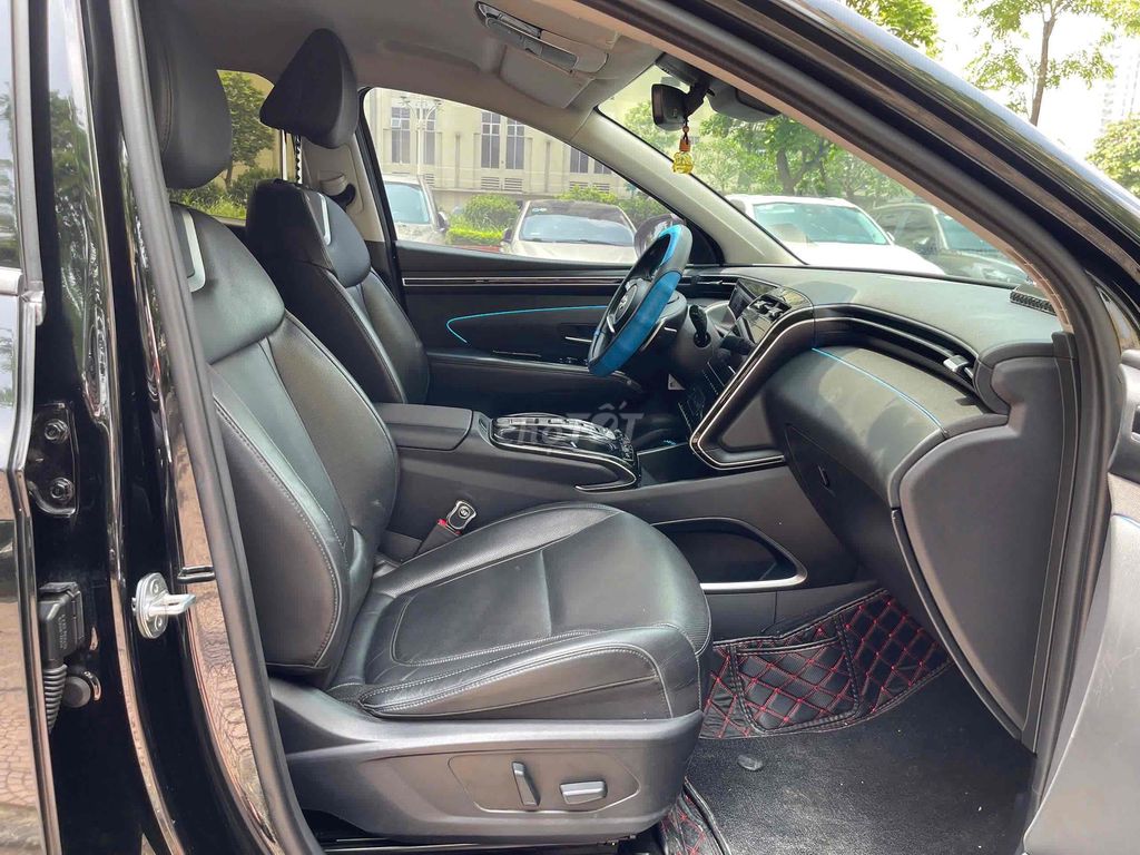 Hyundai Tucson 2.0 dầu đặc biệt sx 2022 màu đen. Mua bán Ô tô tại Quận Cầu Giấy Hà Nội được đăng bởi Cao Quý hình 11