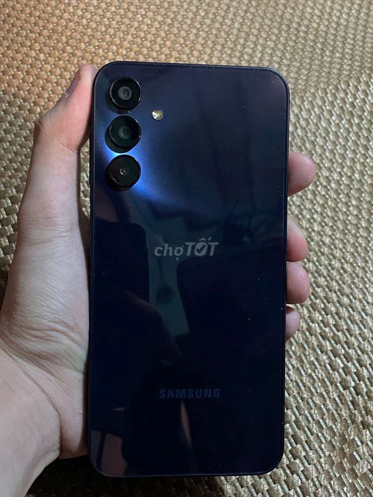 Samsung Galaxy A15 8/128 GB màu đen. Mua bán Điện thoại tại Quận Gò Vấp Tp Hồ Chí Minh được đăng bởi Lê Thị Thẩm hình 1