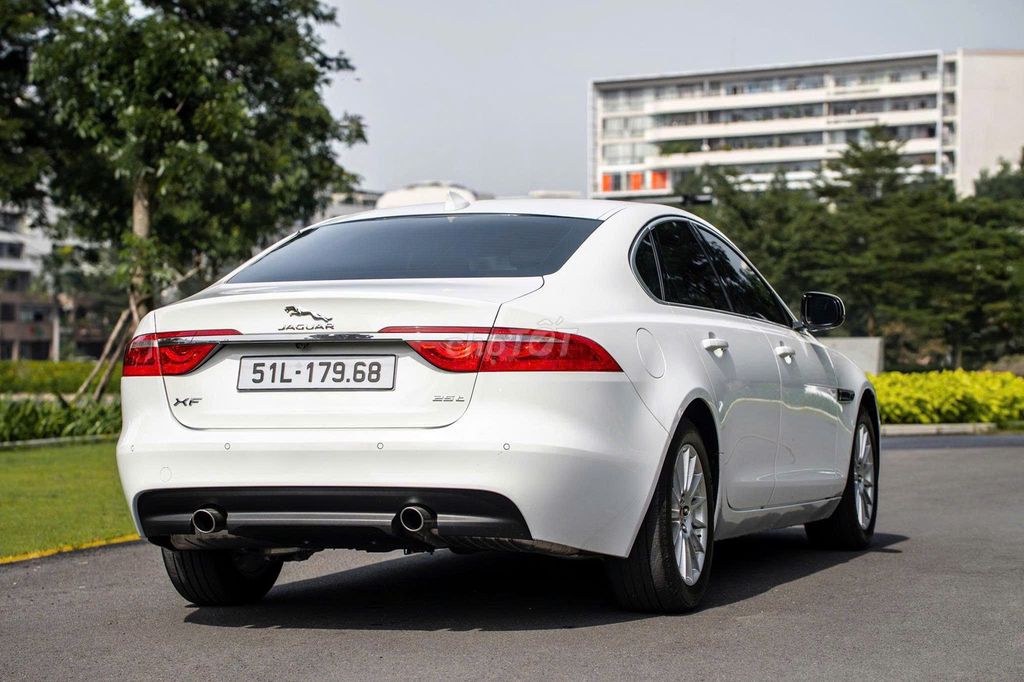 Jaguar XF 2016 PURE Trắng - 1 Chủ Từ Đầu. Mua bán Ô tô tại Quận 7 Tp Hồ Chí Minh được đăng bởi FatCar Auto hình 20