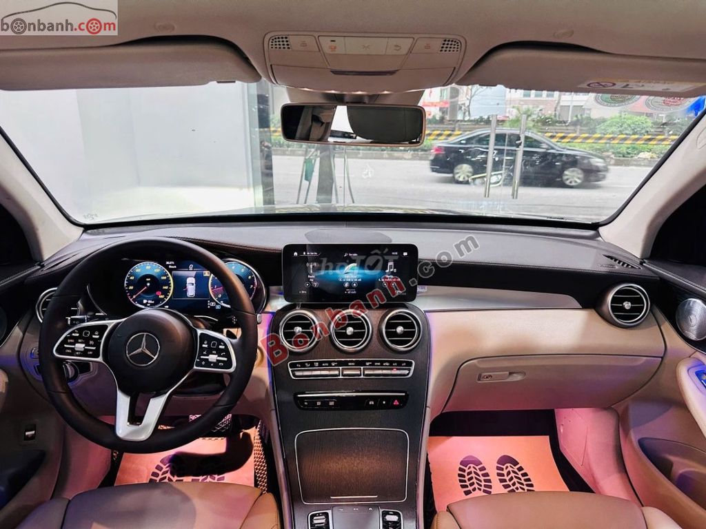 Mercedes Benz GLC 300 4Matic 2019. Mua bán Ô tô tại Quận Bắc Từ Liêm Hà Nội được đăng bởi Mr Trung hình 2