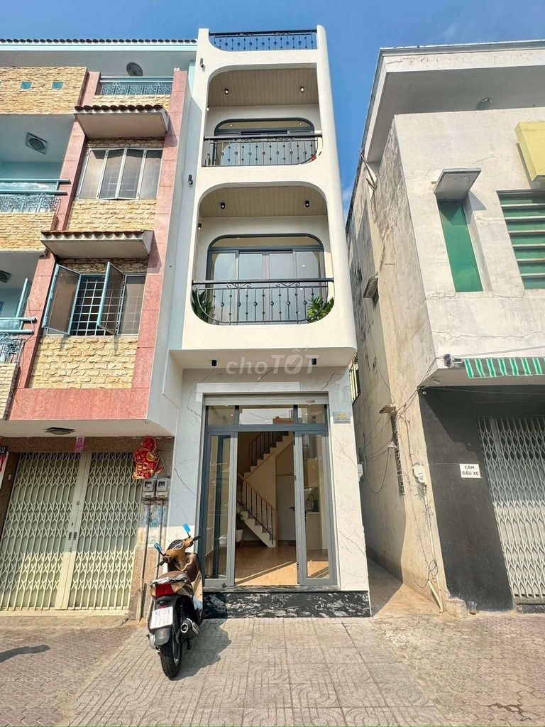 🏡 Bán nhà mặt tiền kinh doanh đường Dương Bá Trạc P2 Q8

