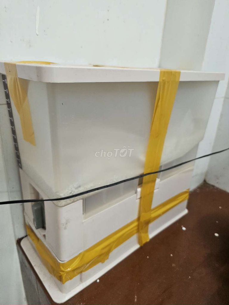 Thùng đựng gạo 10kg nhựa Trắng. Mua bán Dụng cụ nhà bếp tại Quận Bình Thạnh Tp Hồ Chí Minh được đăng bởi Hoàng Anh hình 1