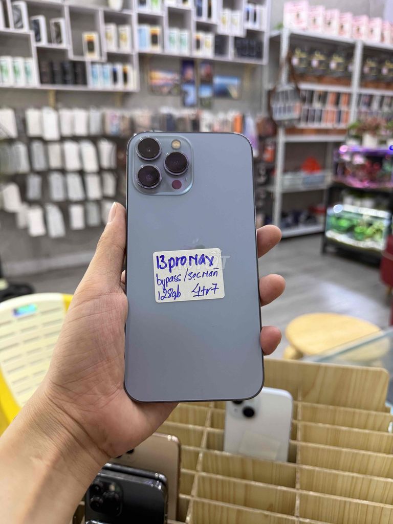 iPhone 13 Pro Max 128GB zin zá ngon. Mua bán Điện thoại tại Quận Hải Châu Đà Nẵng được đăng bởi Hoàng Táo 273 Nguyễn Hoàng hình 1