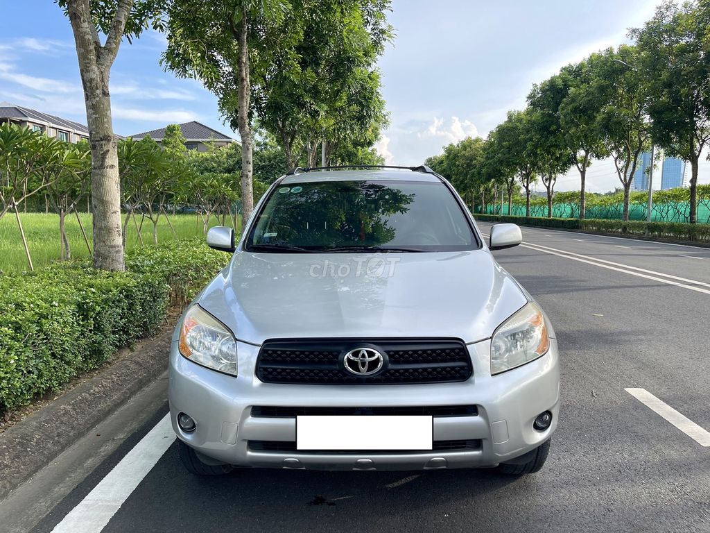 Toyota RAV4 sản xuất 209 AT