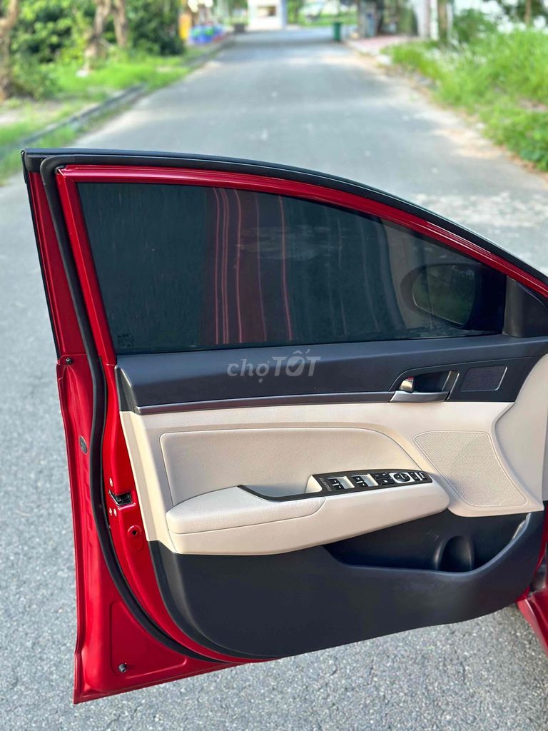 ❤️Hyundai Elantra 2018 1.6 AT - 97000 km❤️. Mua bán Ô tô tại Quận Cẩm Lệ Đà Nẵng được đăng bởi Đức Thịnh hình 11