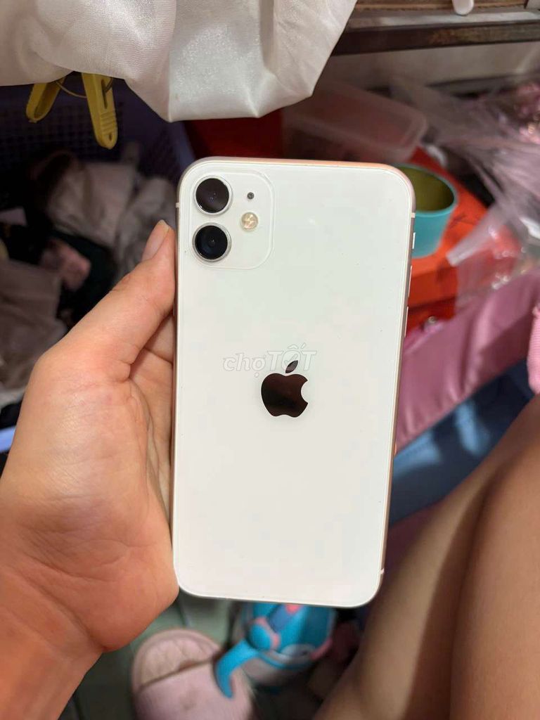 iPhone 11 128GB Trắng. Mua bán Điện thoại tại Huyện Hoài Đức Hà Nội được đăng bởi vh1990 hình 1