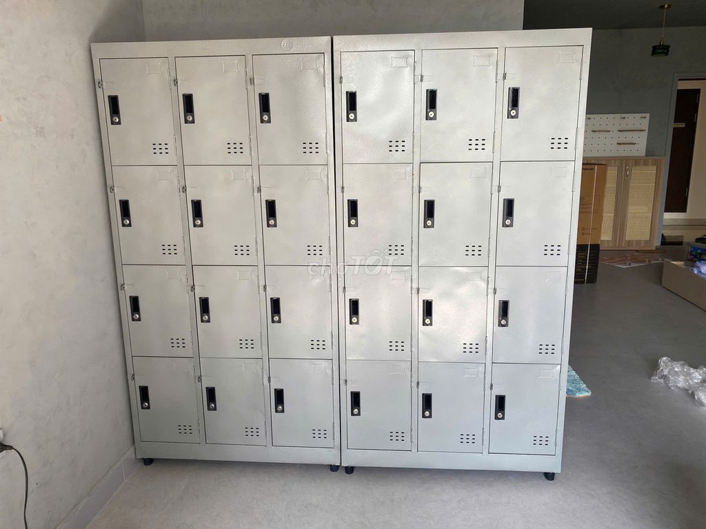 Tủ hồ SƠ sắt locker 12.Cửa có khóa an toàn giao 2H