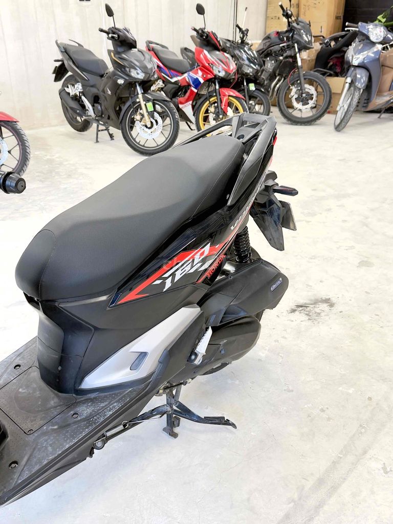 Cần bán Honda Vario 160 – Đăng ký 2023, biển HCM. Mua bán Xe máy tại Thành phố Thủ Đức Tp Hồ Chí Minh được đăng bởi iMotorbike Khang hình 8