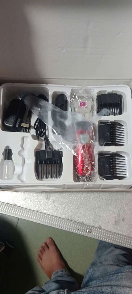 Tông đơ Zolis ZLS-T01 Đỏ. Mua bán Nội thất, đồ gia dụng khác tại Huyện Củ Chi Tp Hồ Chí Minh được đăng bởi Lê Khánh hình 1