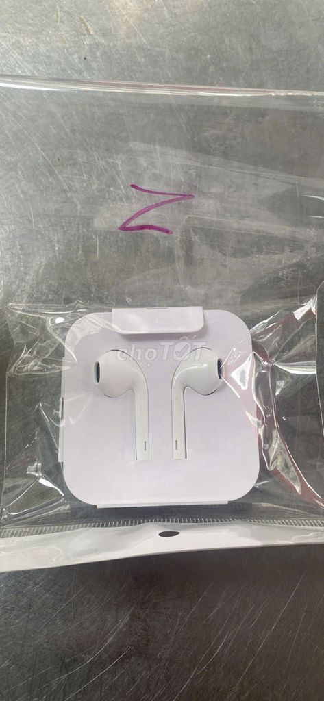 Tai Nghe Iphone Lightning Zin (hộp Giấy Nhỏ Trong). Mua bán Tivi, Âm thanh tại Thành phố Thủ Đức Tp Hồ Chí Minh được đăng bởi Huy Phát hình 2