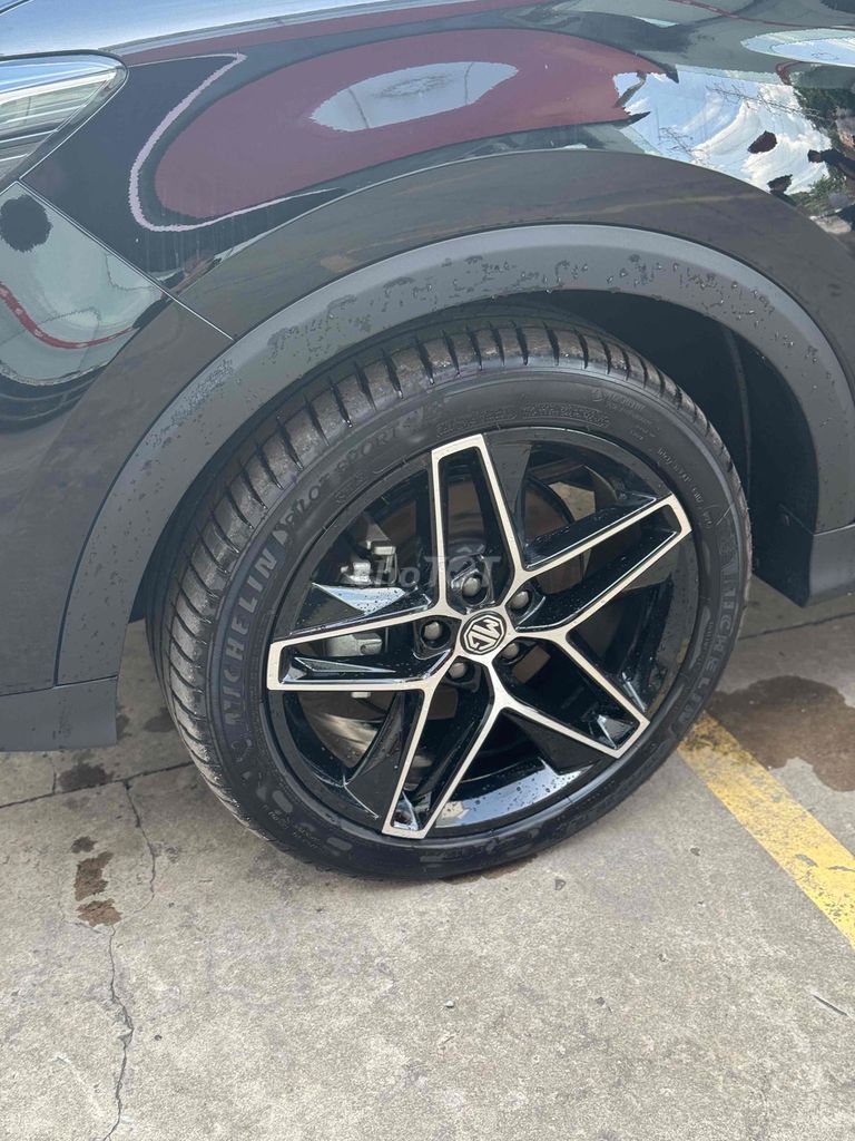 MG RX5 2024 đen chỉ từ 170tr nhận xe. Mua bán Ô tô tại Quận 6 Tp Hồ Chí Minh được đăng bởi Mai Trinh MG Kinh Dương Vương hình 6