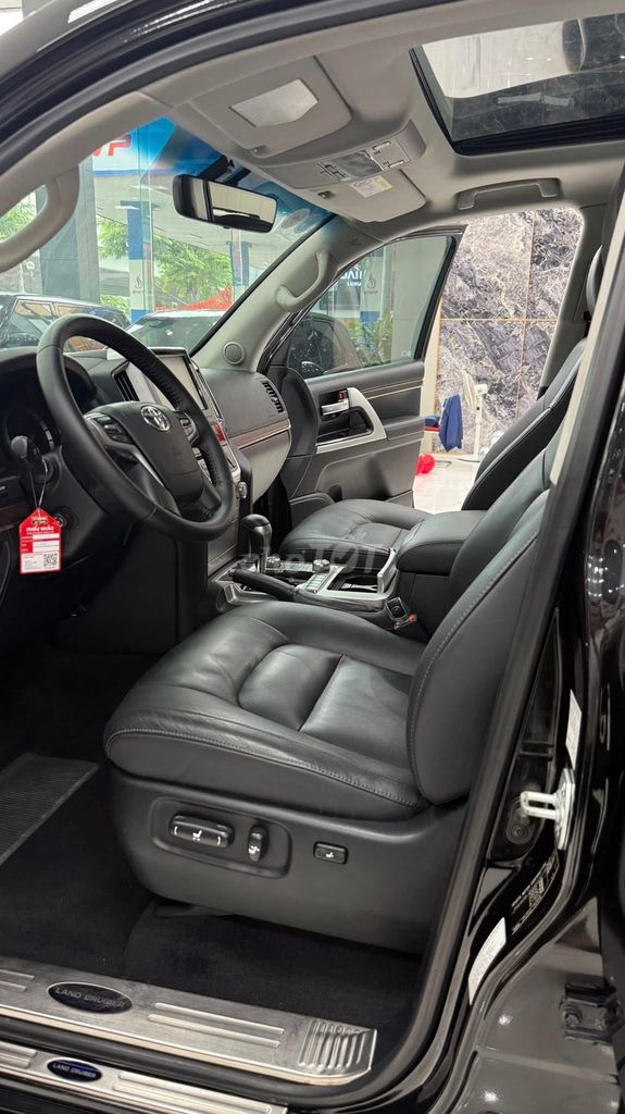 Toyota Land Cruiser 4.6V8, sản xuất 2020 cực đẹp.. Mua bán Ô tô tại Quận Bắc Từ Liêm Hà Nội được đăng bởi Mr Hợi  hình 11