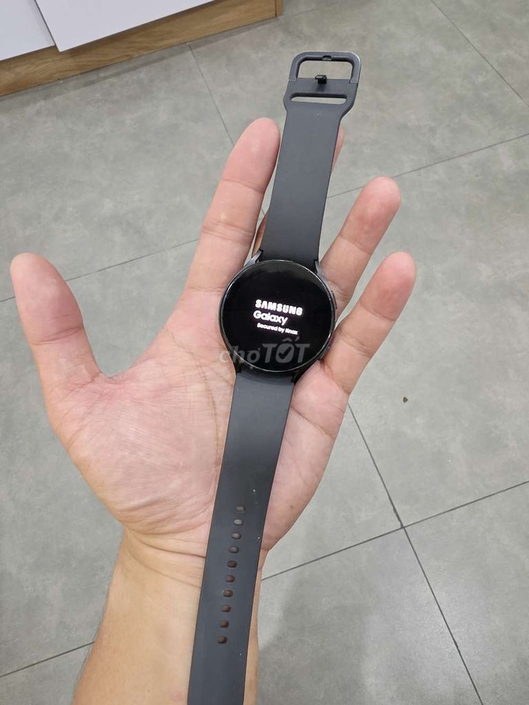 Samsung Galaxy Watch 5 44mm Đen. Mua bán Thiết bị đeo thông minh tại Thành phố Thủ Dầu Một Bình Dương được đăng bởi Thai hình 1