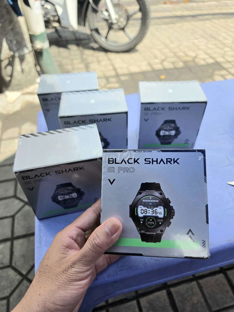 Black Shark S1 Pro Đồng hồ thông minh Đen. Mua bán Thiết bị đeo thông minh tại Quận Ninh Kiều Cần Thơ được đăng bởi Văn Thùy Nguyễn hình 1