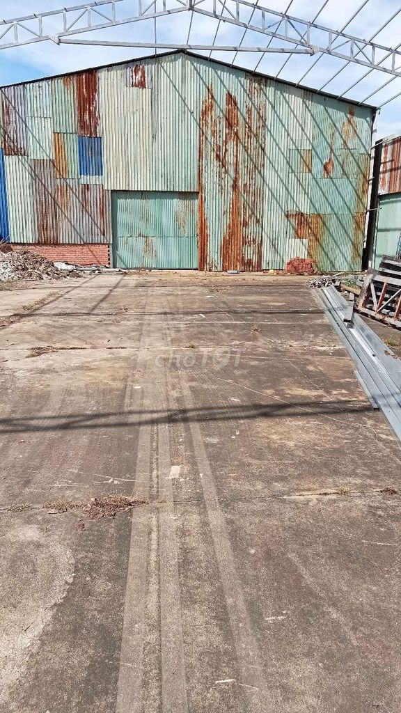 🏭 CHO THUÊ 2 KHO TAM ĐA 2000m2 – NGUYỄN DUY TRINH, QUẬN 9
GẦN CNC