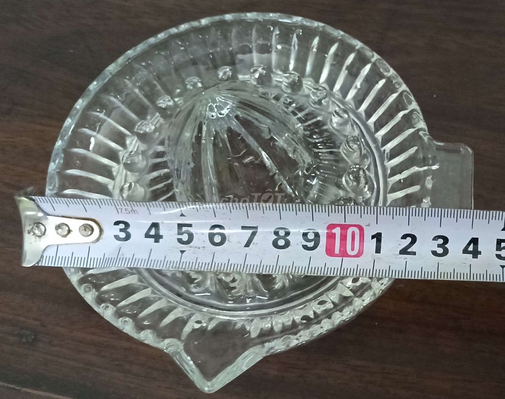 Dụng cụ vắt cam Thủy tinh Nhật Bản 14cm x 8cm. Mua bán Dụng cụ nhà bếp tại Quận 8 Tp Hồ Chí Minh được đăng bởi Nguyễn Nam Đức Khuê  hình 1