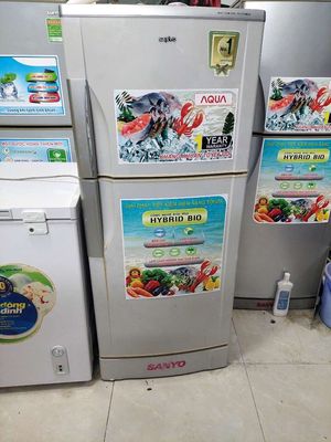 Thanh lý tủ lạnh Sanyo 200 lít không bám tuyết