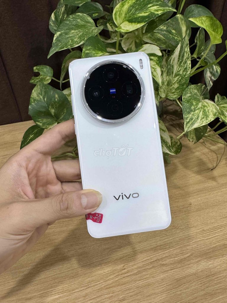 Vivo X200 12/256GB đẹp 100% PIN CAO SẠC ÍT. Mua bán Điện thoại tại Quận Hoàng Mai Hà Nội được đăng bởi Gia Vinh hình 1