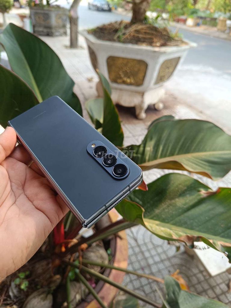 Samsung Z Fold 4 12GB/256GB zin đẹp 99. Mua bán Điện thoại tại Quận Ninh Kiều Cần Thơ được đăng bởi  Quyên hình 1