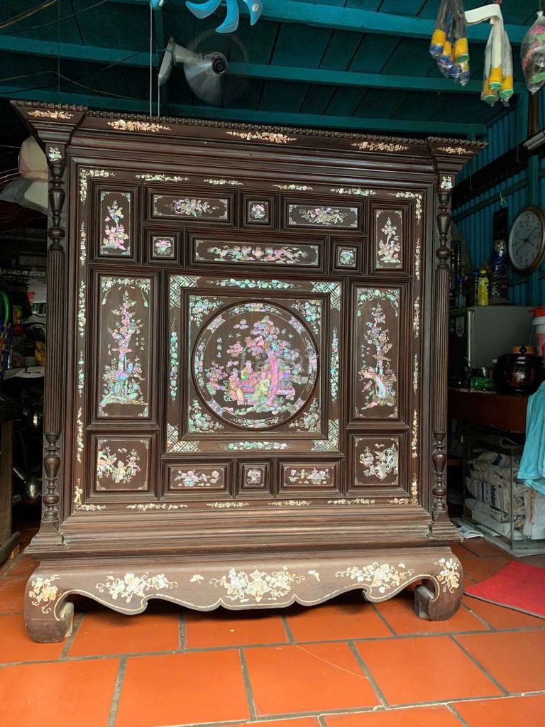 Tủ gỗ cổ khảm xà cừ. Mua bán Đồ sưu tầm, đồ cổ tại Thành phố Sa Đéc Đồng Tháp được đăng bởi Phương  hình 1
