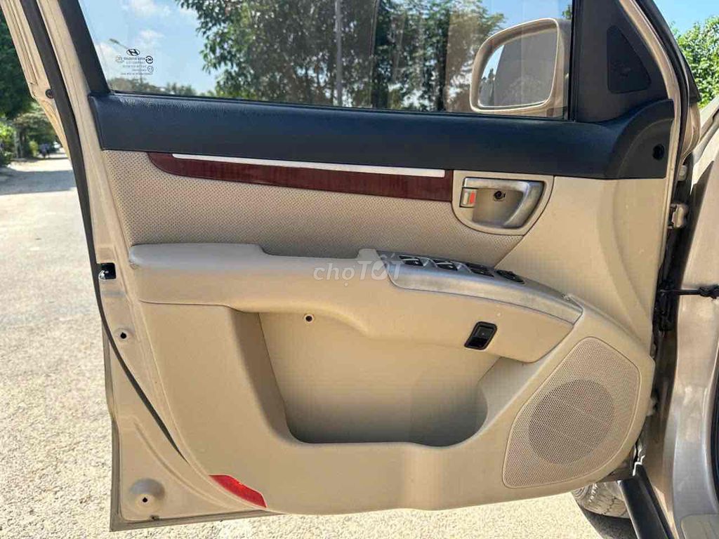 Hyundai Santa Fe 2007 2.7L 4WD - 10000 km. Mua bán Ô tô tại Quận Bắc Từ Liêm Hà Nội được đăng bởi Nguyễn hữu hùng  hình 17