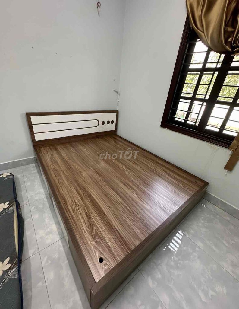 Giường ngủ 1m6x2m, 1m8x2m. Mua bán Giường, chăn ga gối nệm tại Quận Bình Tân Tp Hồ Chí Minh được đăng bởi Hong Le hình 1