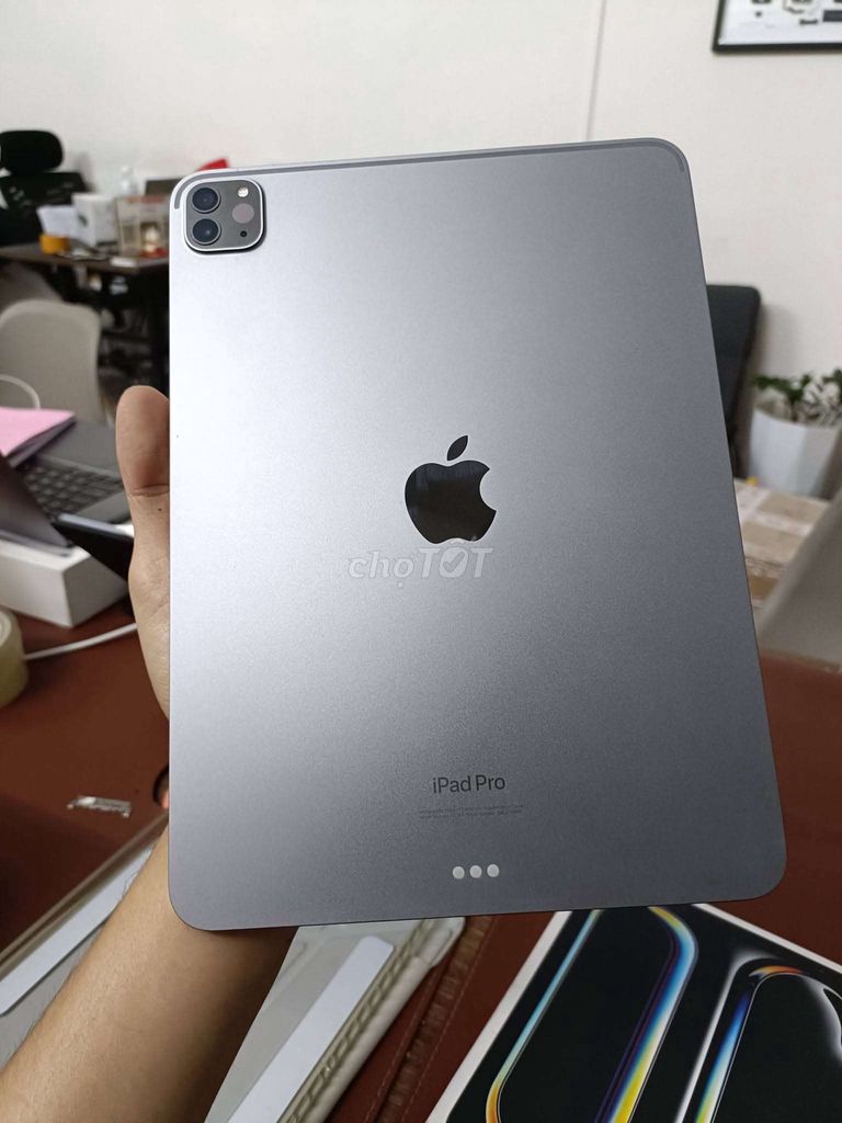 iPad Pro M2 11inch 512GB iOS 16., sạc 6 lần. Mua bán Máy tính bảng tại Quận Thanh Khê Đà Nẵng được đăng bởi TT PHONE hình 1