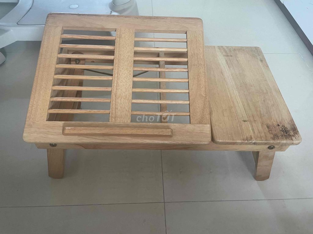 Bàn laptop Gỗ cao su Vàng gỗ. Mua bán Bàn ghế tại Quận 7 Tp Hồ Chí Minh được đăng bởi Nguyễn Thanh Hoài hình 1