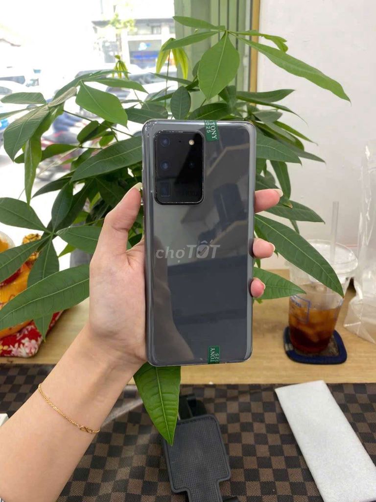 Samsung Galaxy S20 Ultra 128GB Xám. Mua bán Điện thoại tại Quận 1 Tp Hồ Chí Minh được đăng bởi Minh phương hình 1