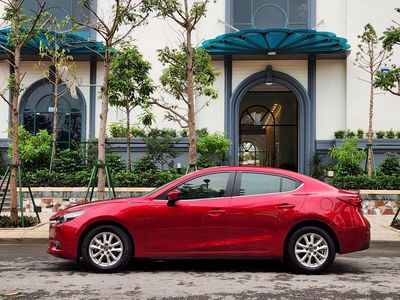 Mazda 3 1.5AT 2019  màu Đỏ