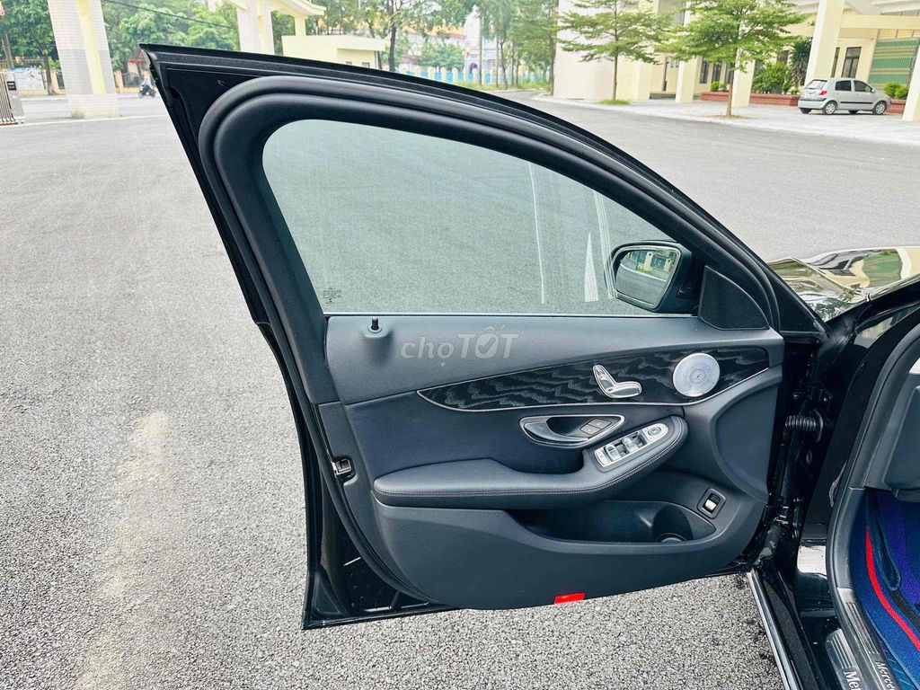Mercedes Benz C Class 2018 C200 - 28732 km. Mua bán Ô tô tại Quận Cầu Giấy Hà Nội được đăng bởi Tuấn hình 15
