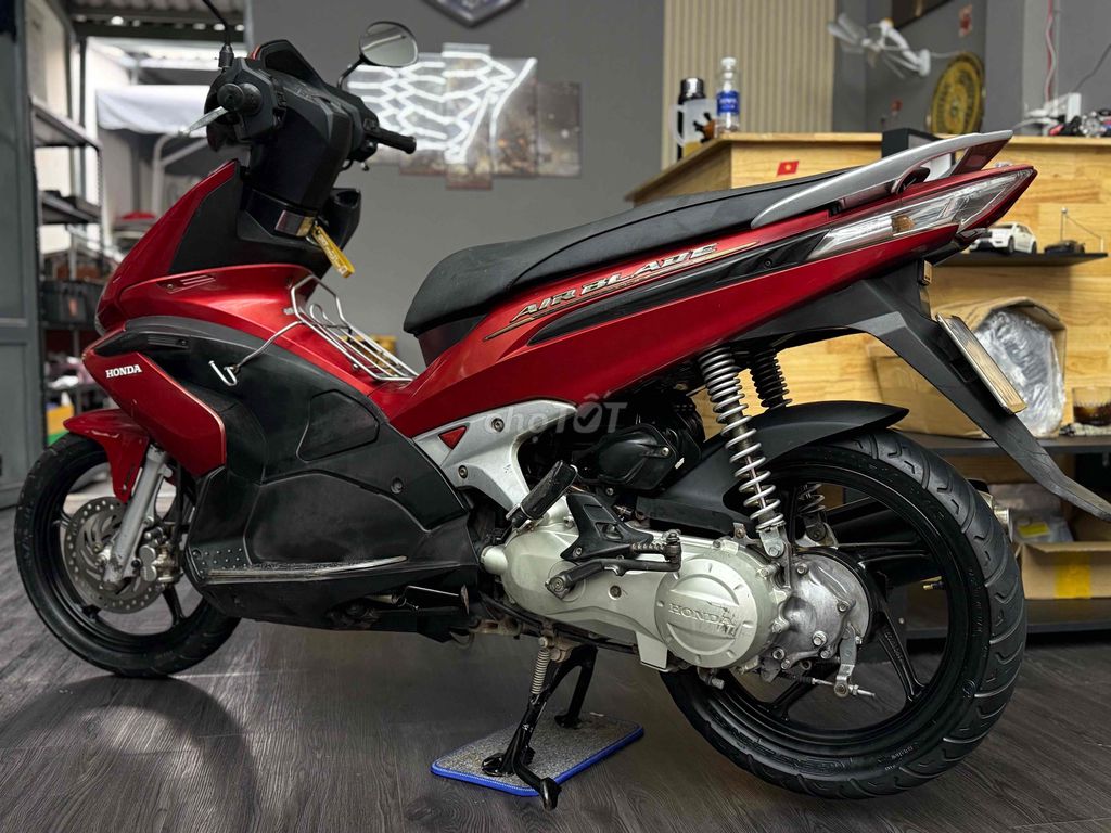 Хонда Эйрблэйд 110 2008 красная