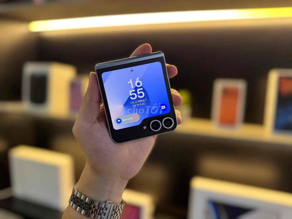 Samsung Zflip 6 256GB Xanh Snapdragon. Mua bán Điện thoại tại Quận 10 Tp Hồ Chí Minh được đăng bởi Gia Lạc hình 1