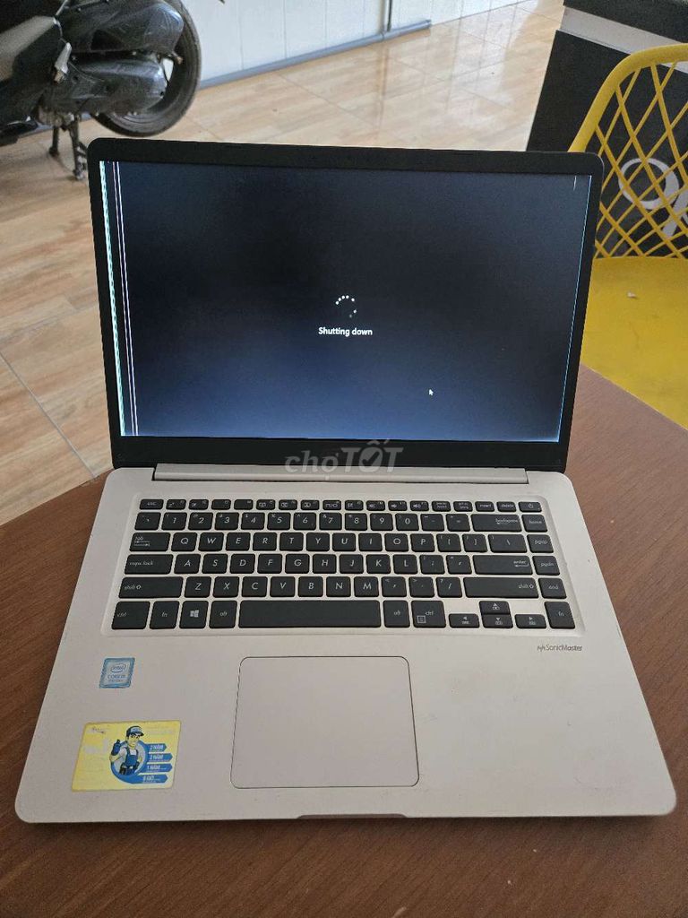 Asus X510U i5 8250u/4g/128G ssd/15.6" HD. Hư màn