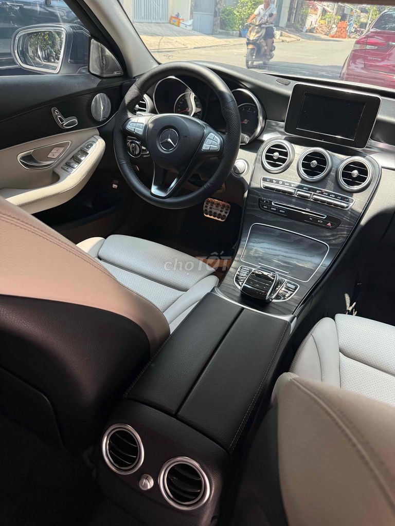 Mercedes C200 2016 màu trắng nt kem - 85000 km
