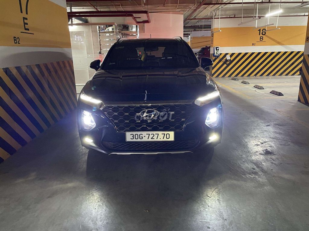 Hyundai Santa Fe 2019 2.2D Premium  Full dầu CC. Mua bán Ô tô tại Quận Đống Đa Hà Nội được đăng bởi Vũ Tấn Thắng hình 5
