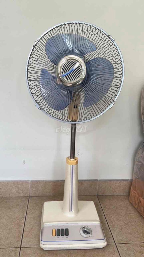 Quạt lửng General Electric Trắng Xanh. Mua bán Quạt tại Quận Tân Bình Tp Hồ Chí Minh được đăng bởi vũ xuân dương hình 1