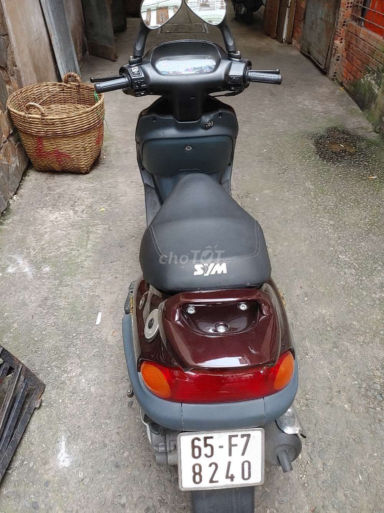 SYM Attila Đời đầu Đỏ xá xị. Mua bán Xe máy tại Quận Tân Phú Tp Hồ Chí Minh được đăng bởi Vinh hình 2