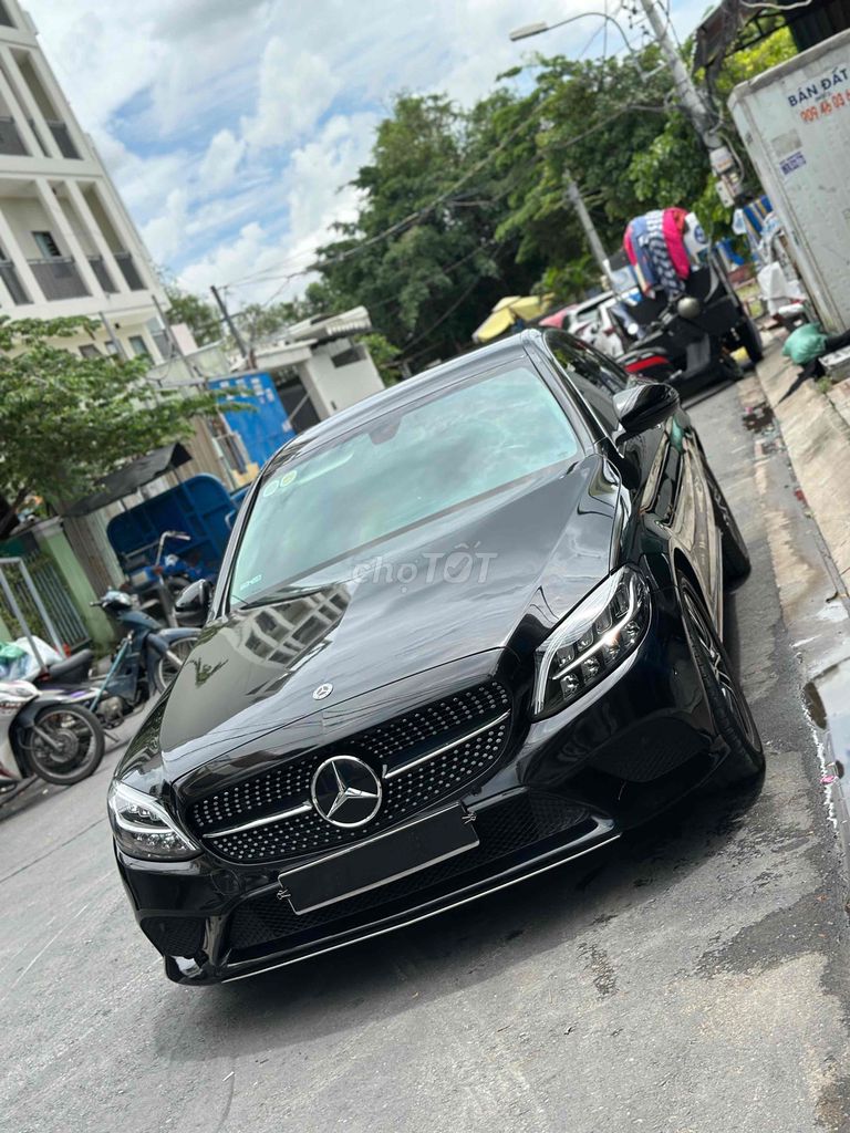 Mercedes Benz C200 - 56000 km model 2020. Mua bán Ô tô tại Quận 7 Tp Hồ Chí Minh được đăng bởi Thông Sport  hình 2
