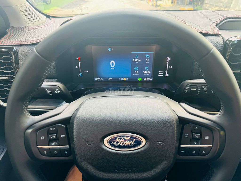 Ford Everest 2025 Sport 2.0L 4x2 AT - 12000 km. Mua bán Ô tô tại Quận Tân Phú Tp Hồ Chí Minh được đăng bởi FORD Bến Thành Xe Đã Qua Sử Dụng hình 12