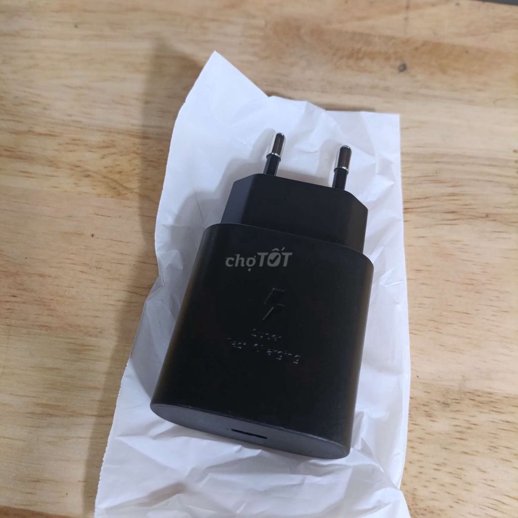 Củ sạc nhanh 25w ESSAGER Đen Sạc nhanh. Mua bán Phụ kiện (Màn hình, Chuột...) tại Thành phố Thủ Đức Tp Hồ Chí Minh được đăng bởi Cũ Giá Rẻ hình 1