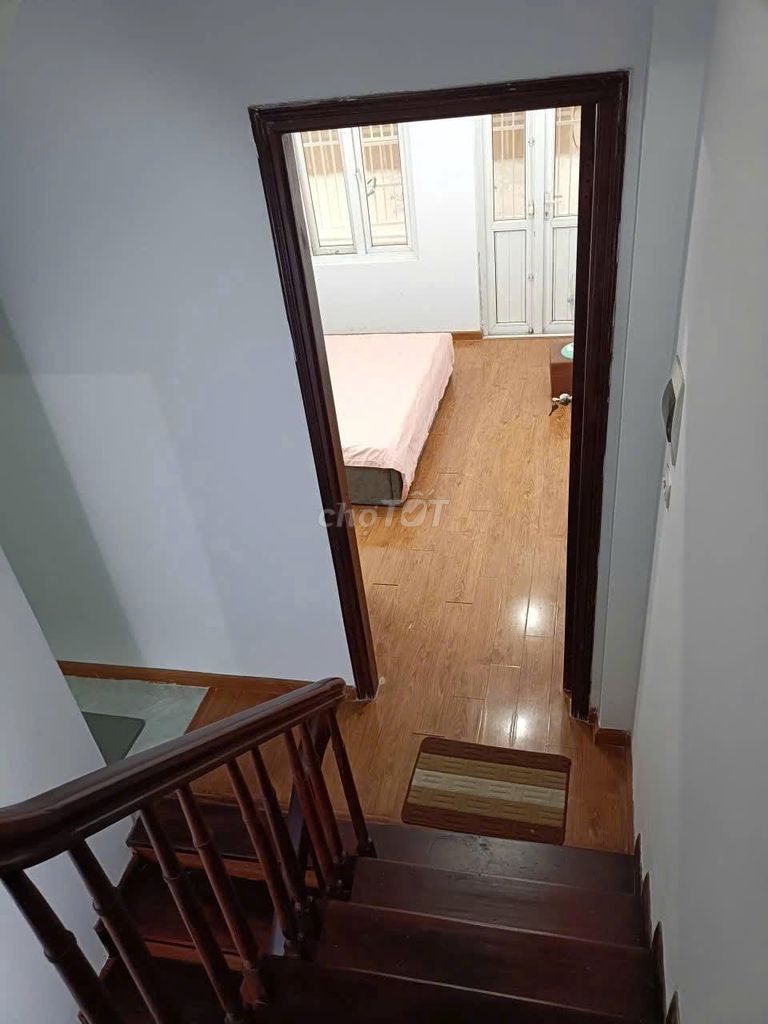 CHO THUÊ NHÀ NGÕ 639 HOÀNG HOA THÁM – 35M² x 5 TẦNG – 3PN – 13,5 TRIỆU