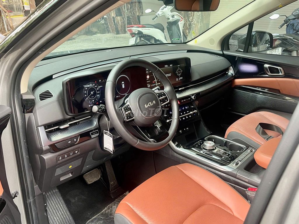 Kia Carnival 2.2D Signature 2024 - Chỉ 8000km. Mua bán Ô tô tại Quận 8 Tp Hồ Chí Minh được đăng bởi Trường Nguyễn Xe Sang hình 13